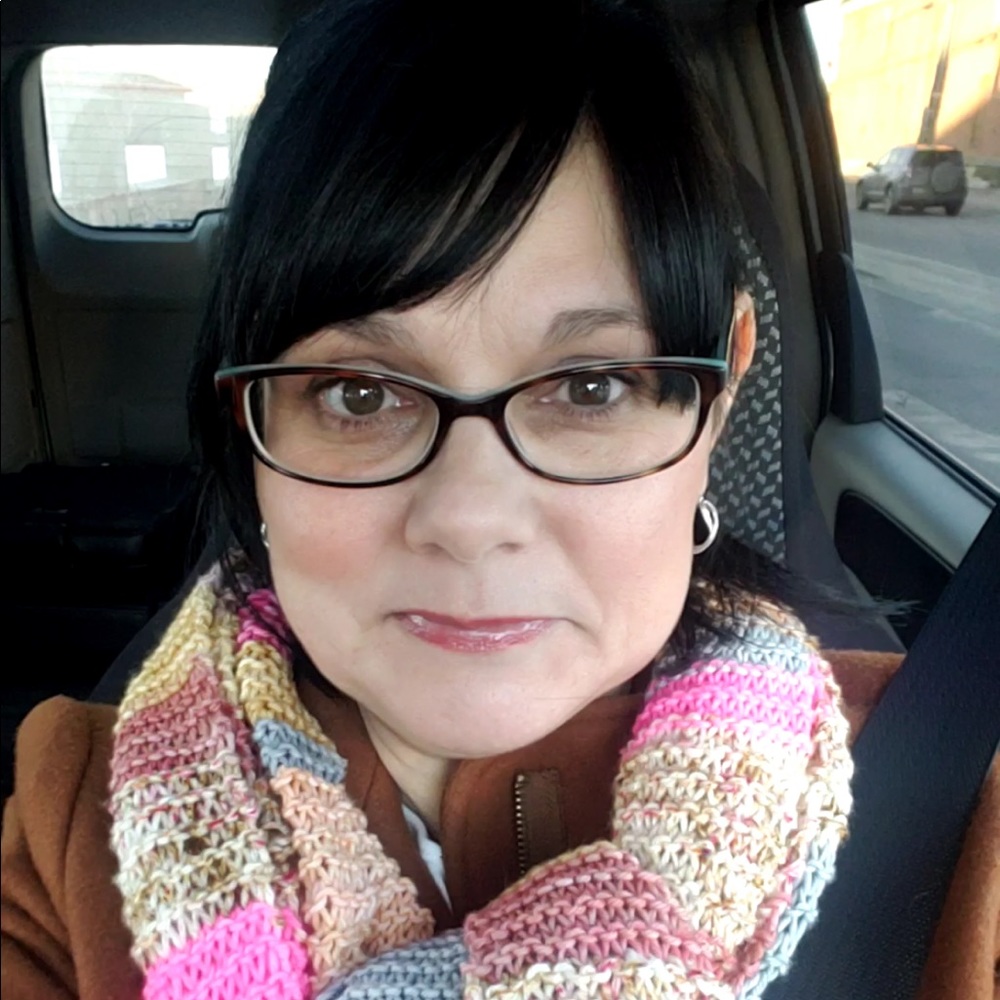 Meet your Posher, Kim